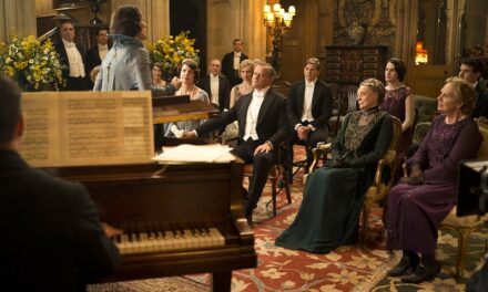 Den festliga elegansen: En omfattande recension av Downton Abbey Christmas Special säsong 2