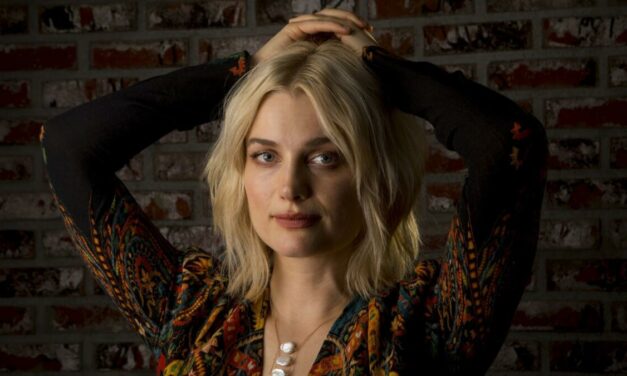 Allt om: Alison Sudol