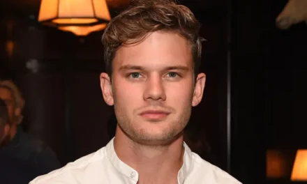 Allt om: Jeremy Irvine