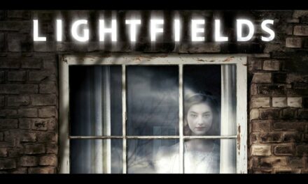 Lightfields – Familjedrama och spöklika mysterier från 2013